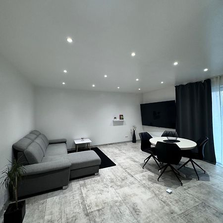 Stylisches City-Apartment Heilbronn Bagian luar foto
